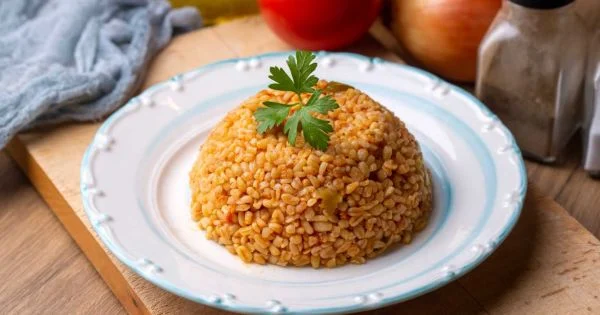 Domatesli Bulgur Pilavı